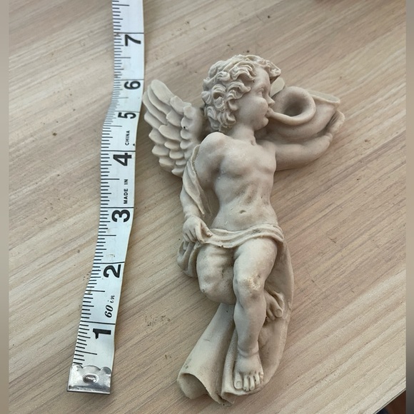 Vintage wall hanging of cherub blowing horn. Made in Mexico. - Picture 3 of 4